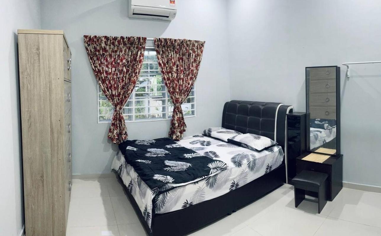 Kundang Villa @ Tasik Biru - 3 Bedrooms Bungalow Rawang Exterior foto
